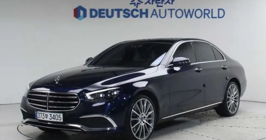 Mercedes-Benz E-Class 