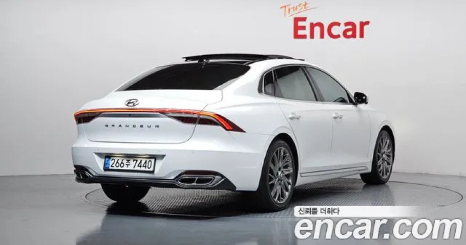 Hyundai Grandeur 