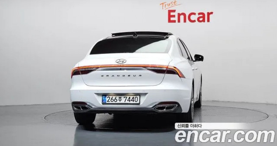 Hyundai Grandeur 
