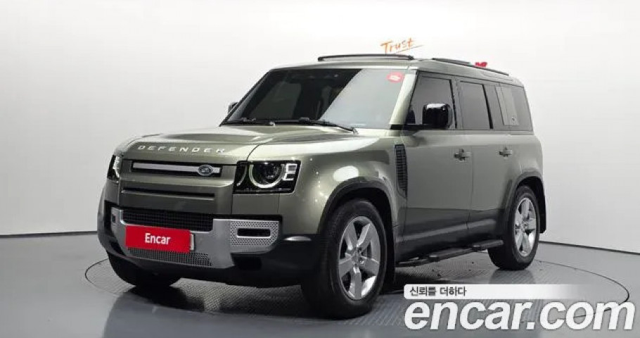 Land Rover Defender 