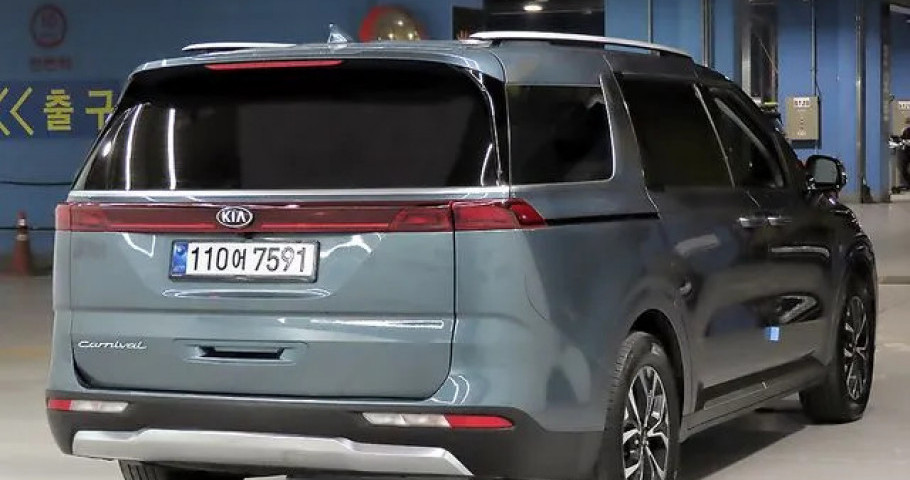 Kia Carnival 
