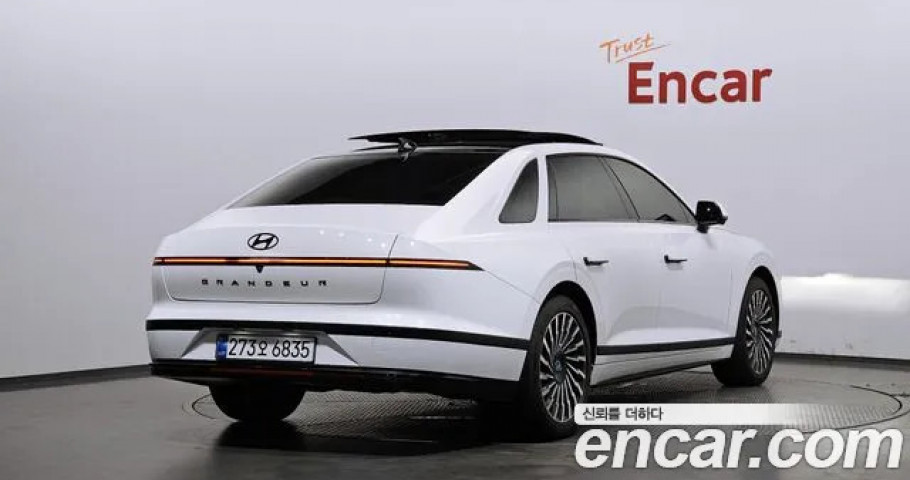 Hyundai Grandeur 