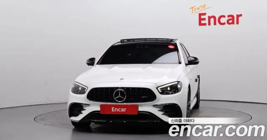 Mercedes-Benz E-Class 
