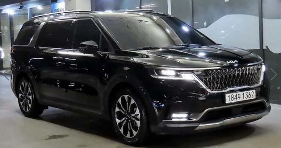 Kia Carnival 