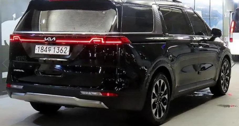Kia Carnival 
