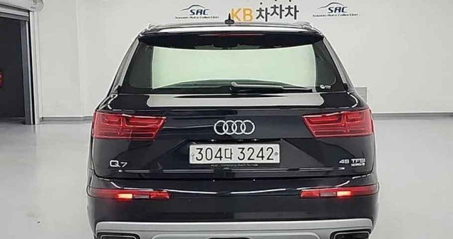 Audi Q7 