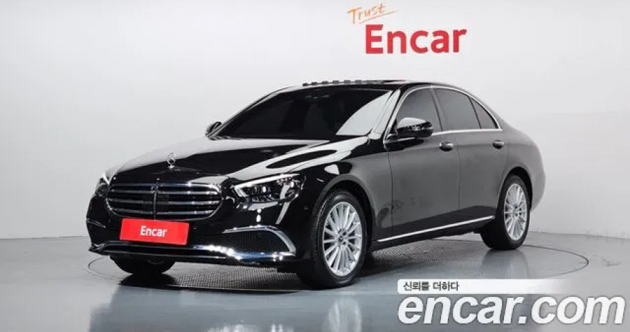 Mercedes-Benz E-Class 