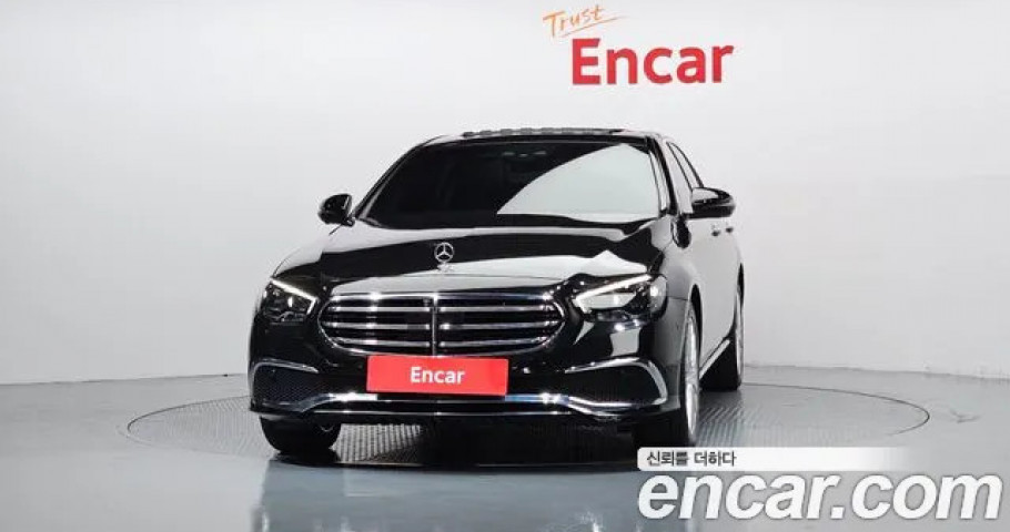 Mercedes-Benz E-Class 