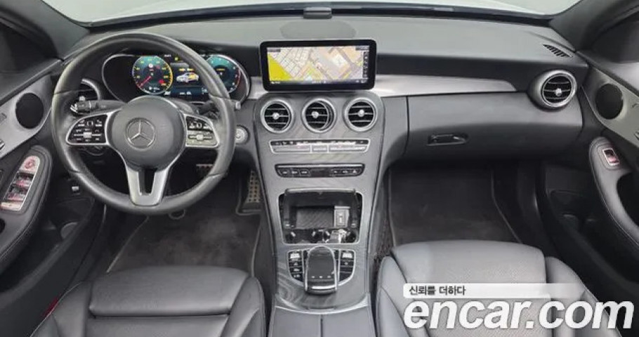 Mercedes-Benz C-Class 