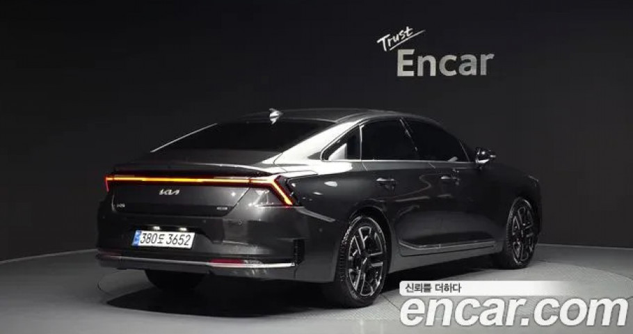 Kia K8 