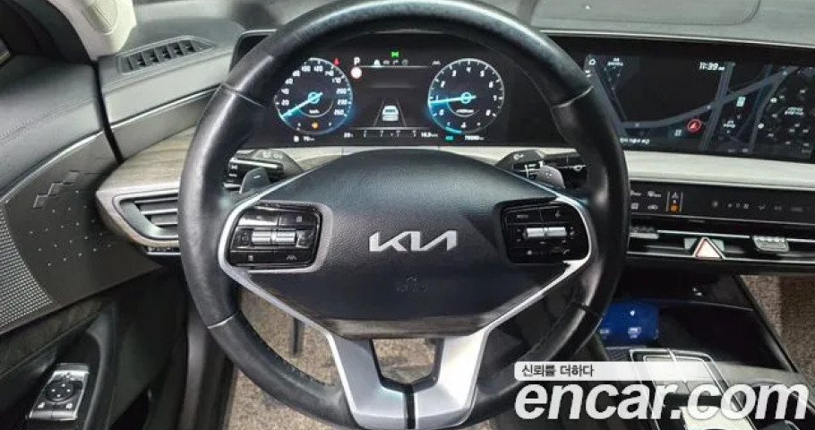 Kia K8 