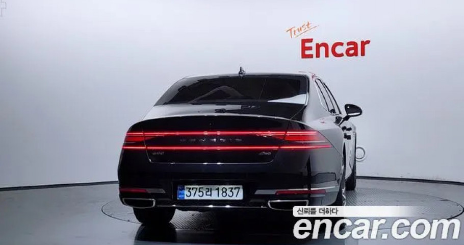 Genesis G90 