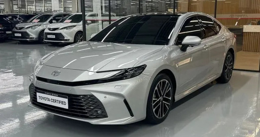 Toyota Camry 