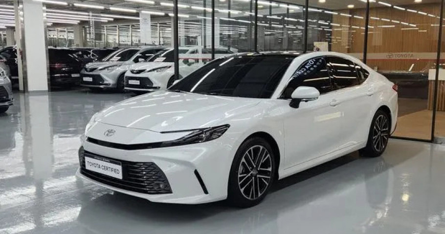 Toyota Camry 
