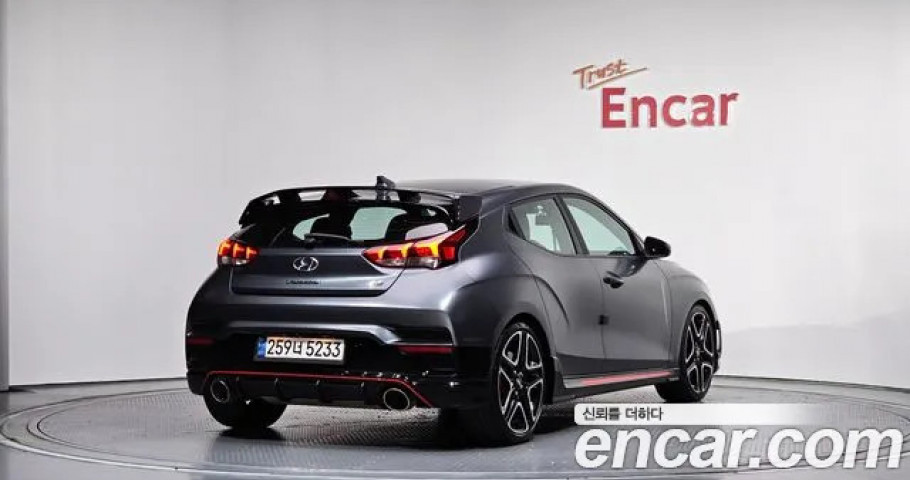 Hyundai Veloster 