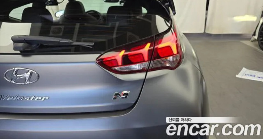 Hyundai Veloster 