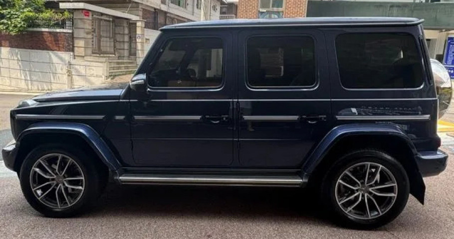 Mercedes-Benz G-Class 