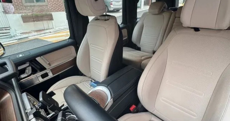 Mercedes-Benz G-Class 