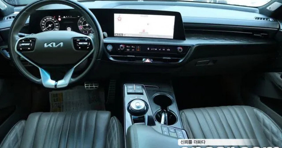 Kia K8 