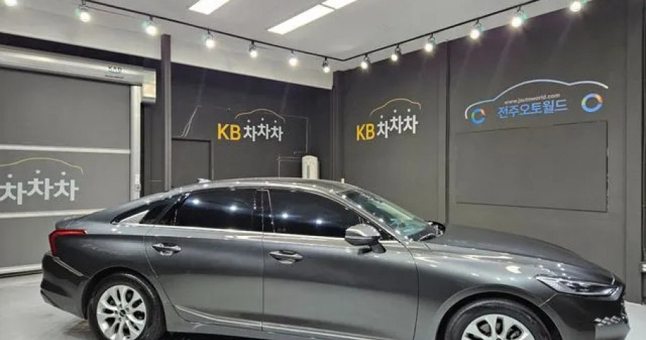 Kia K8 