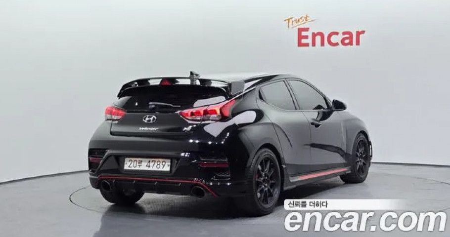 Hyundai Veloster 
