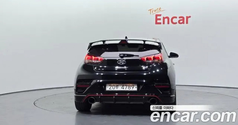 Hyundai Veloster 