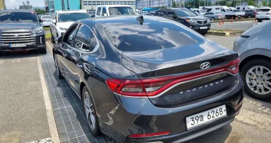 Hyundai Grandeur 