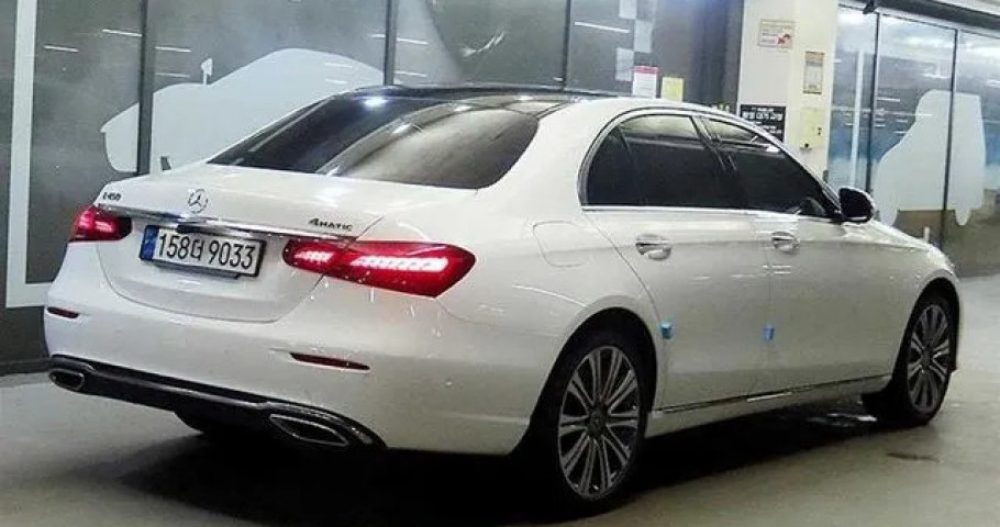 Mercedes-Benz E-Class 
