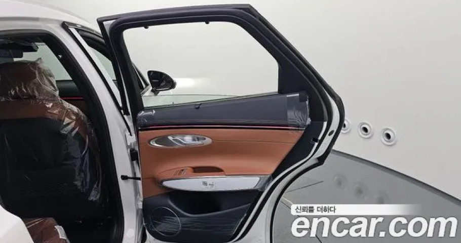 Genesis Gv70 