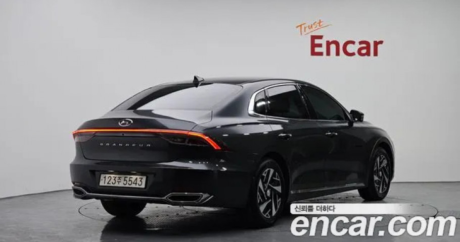 Hyundai Grandeur 
