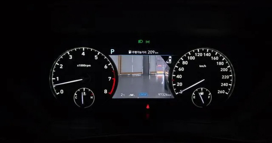 Genesis G90 