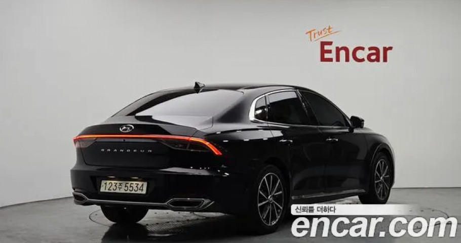 Hyundai Grandeur 
