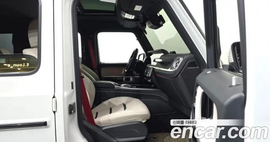 Mercedes-Benz G-Class 