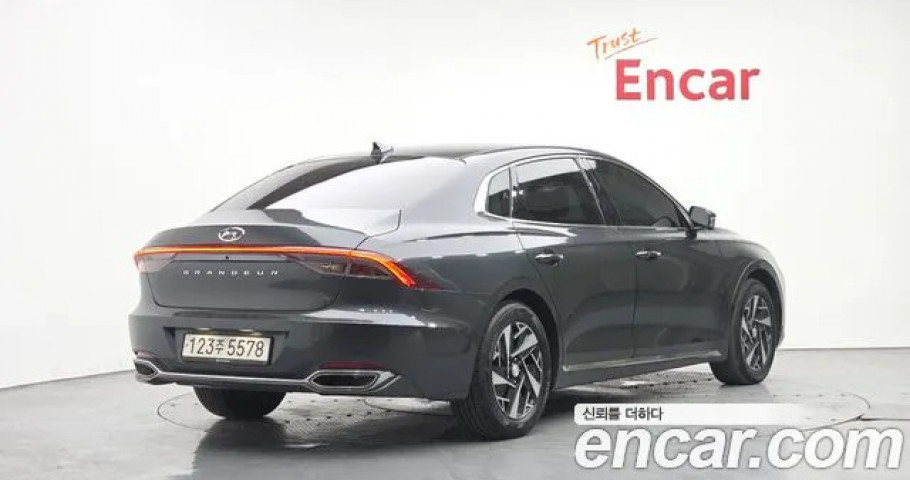 Hyundai Grandeur 