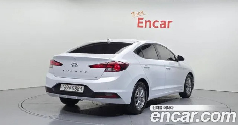 Hyundai Avante (Elantra) 