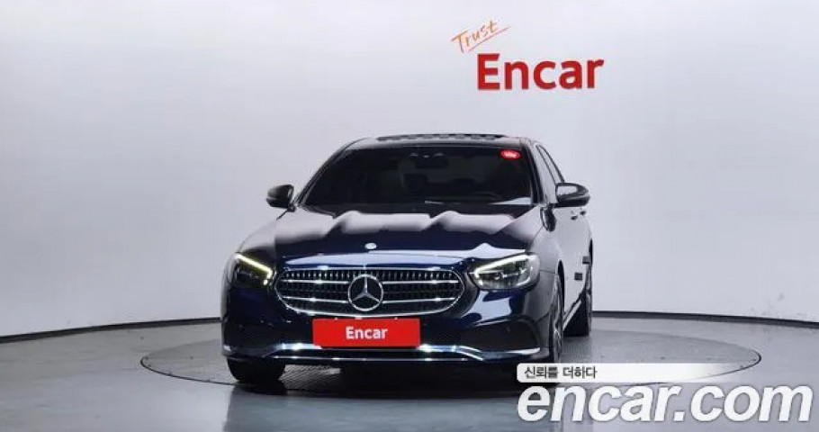 Mercedes-Benz E-Class 