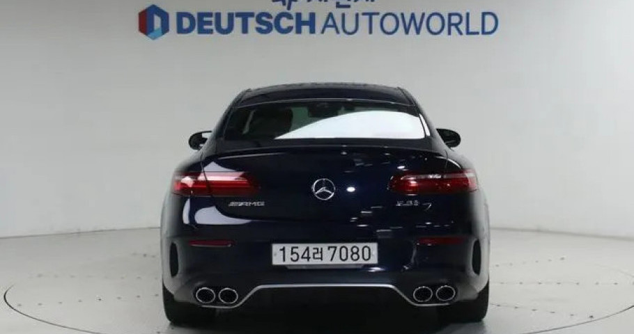 Mercedes-Benz E-Class 