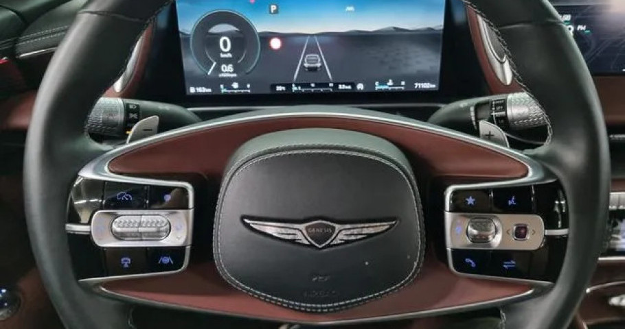 Genesis G90 