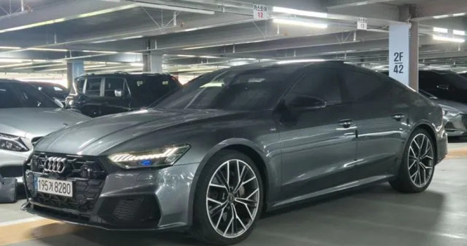 Audi A7 
