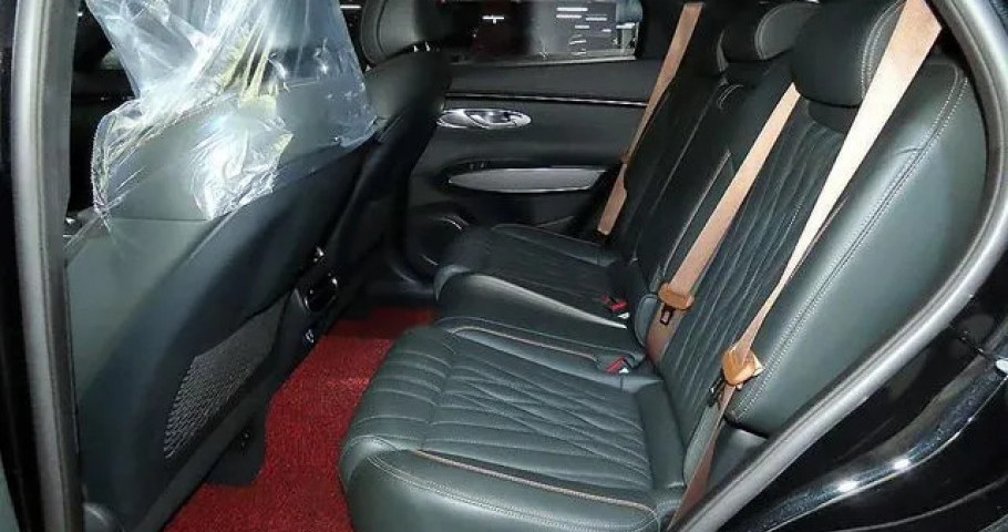 Genesis Gv70 