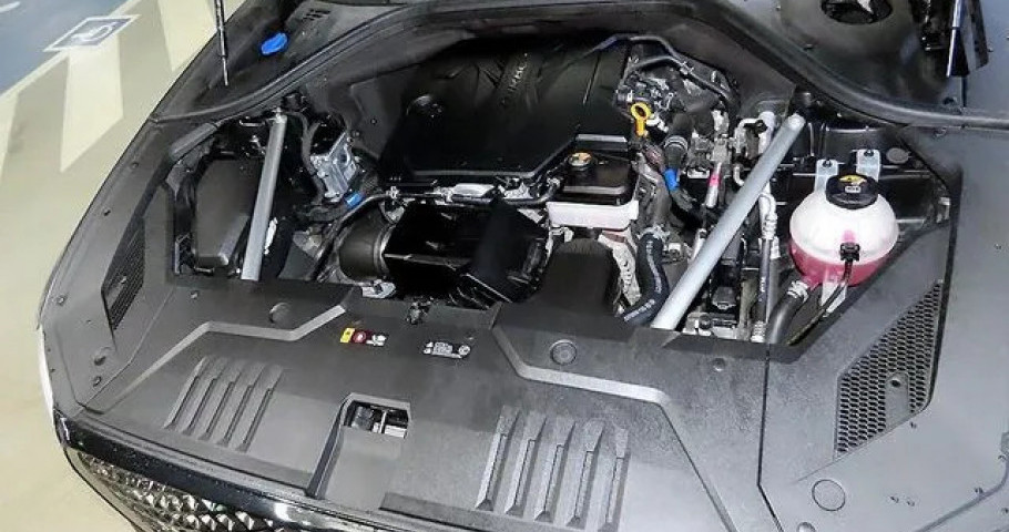 Genesis Gv70 
