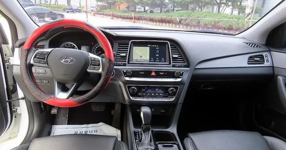 Hyundai Sonata 