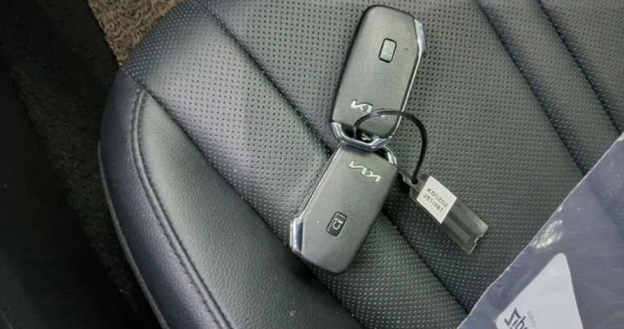 Kia K8 