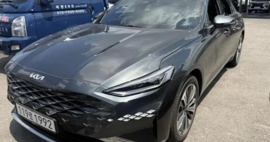Kia K8 