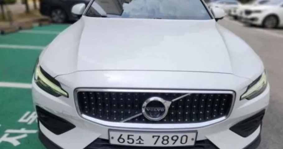 Volvo V60 