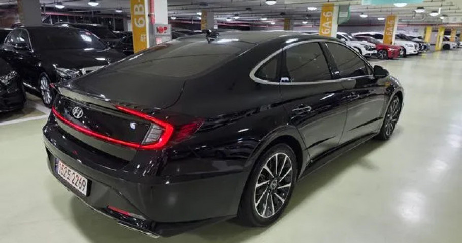 Hyundai Sonata 