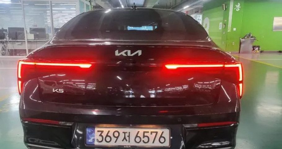 Kia K5 