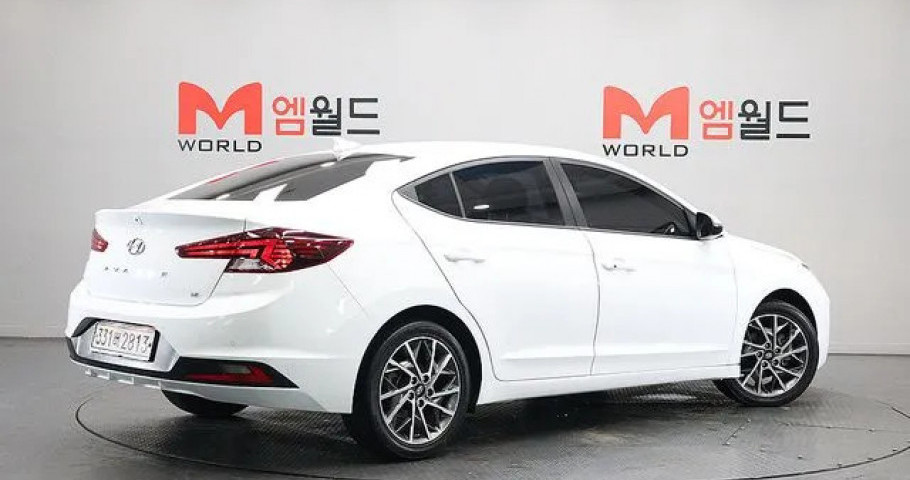 Hyundai Avante (Elantra) 