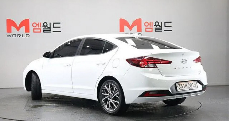 Hyundai Avante (Elantra) 