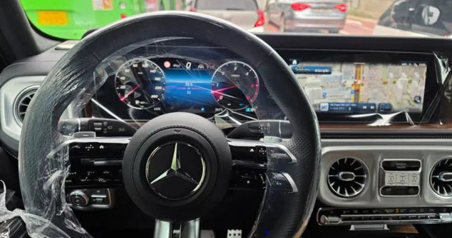 Mercedes-Benz G-Class 